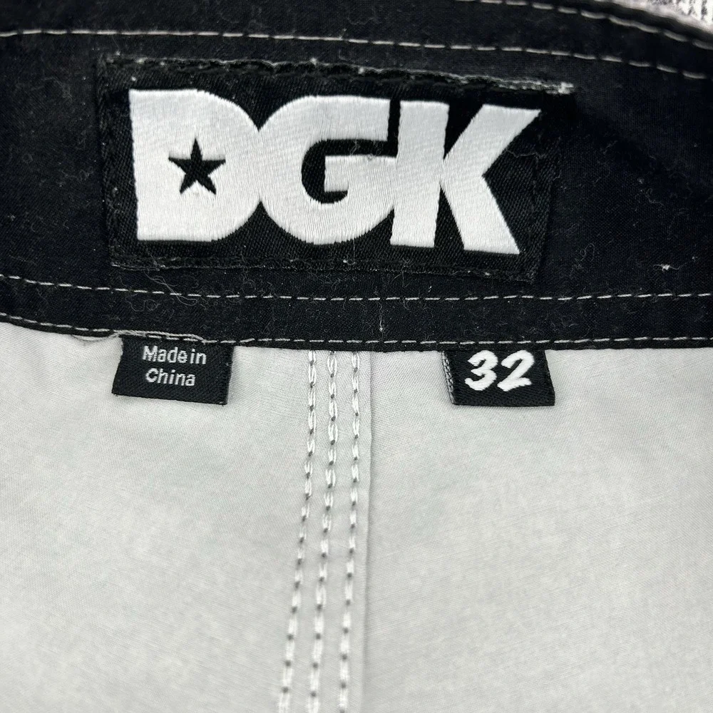 DGK Mens 32 Cannabis Weed Leaf Print Board Shorts Heather Gray Skate Streetwear
